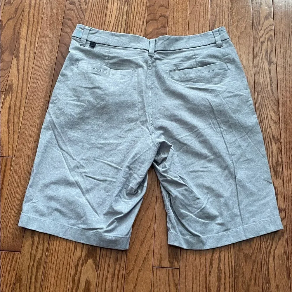 Lululemon Light Gray Knit Chino Shorts Men’s Sz 31